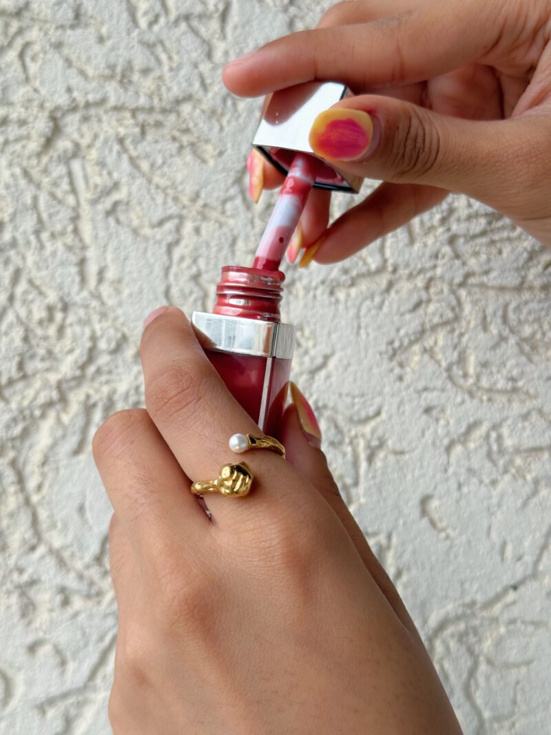 Gold Ring with Pearl Detailing - Image 3