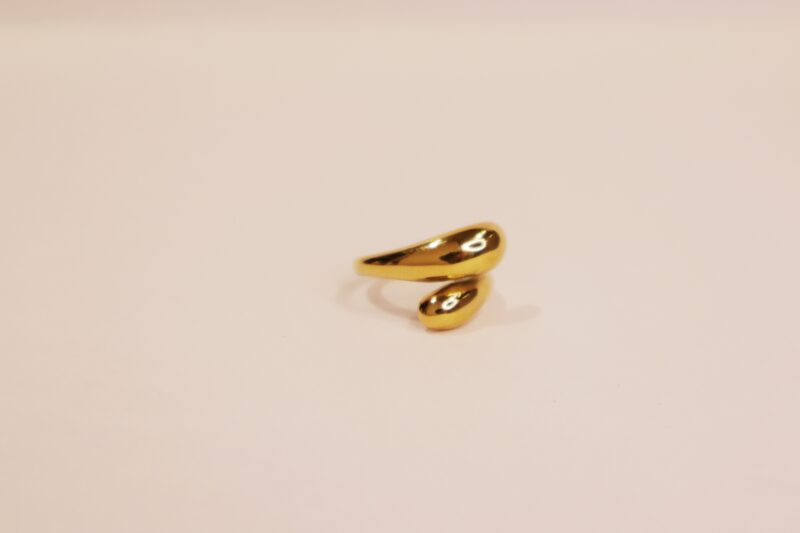 Hug Ring