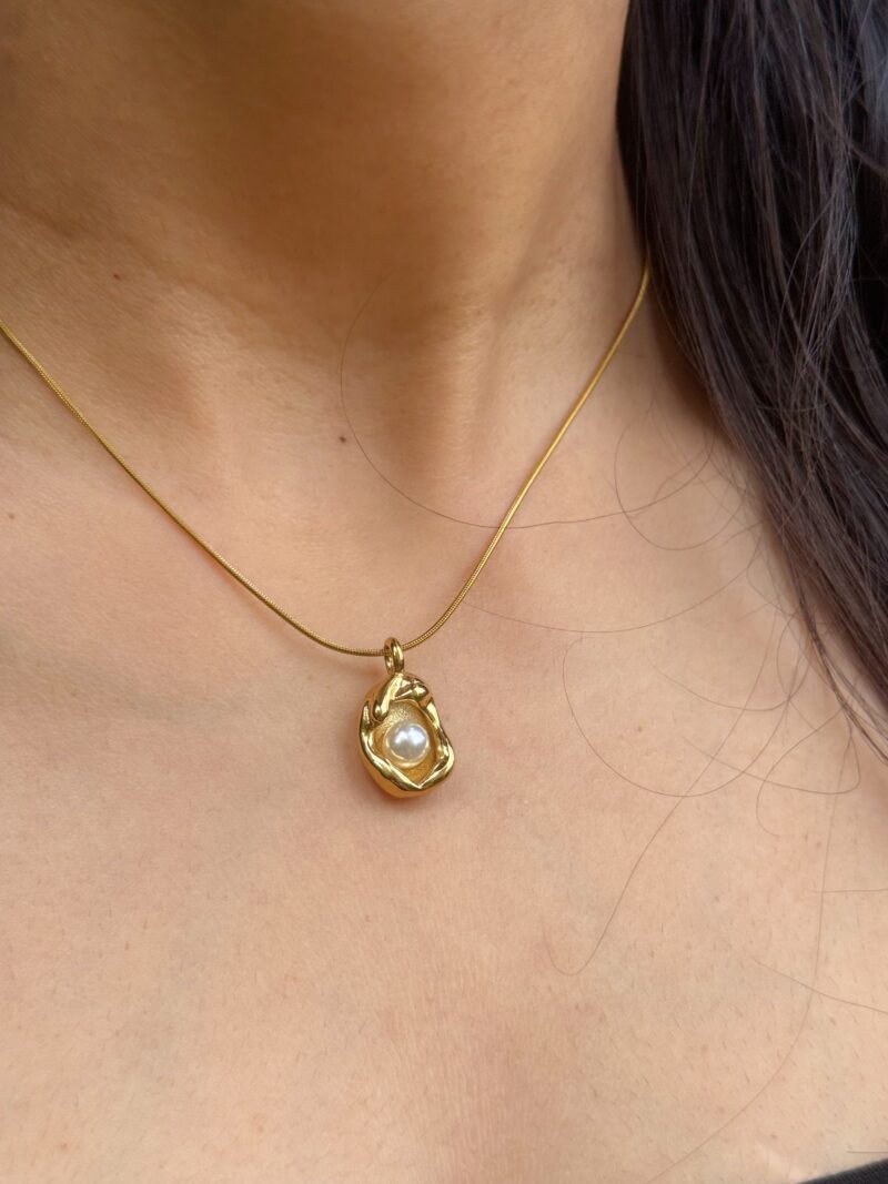 Pearl Oyster Necklace - Image 2